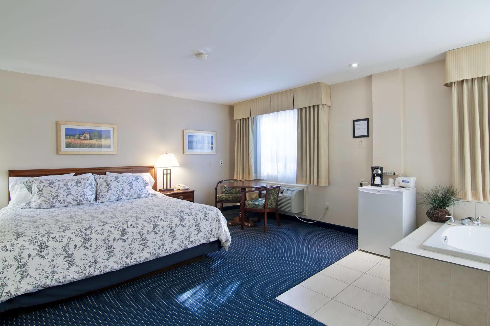 Motel Travelodge By Wyndham 2*